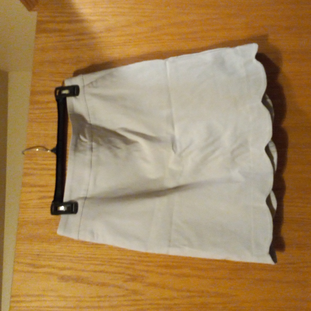 Womens patchington skort skirt scalloped hem beige grey mist sz 10 rayon/nylon